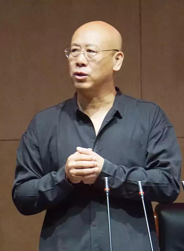 奥岩